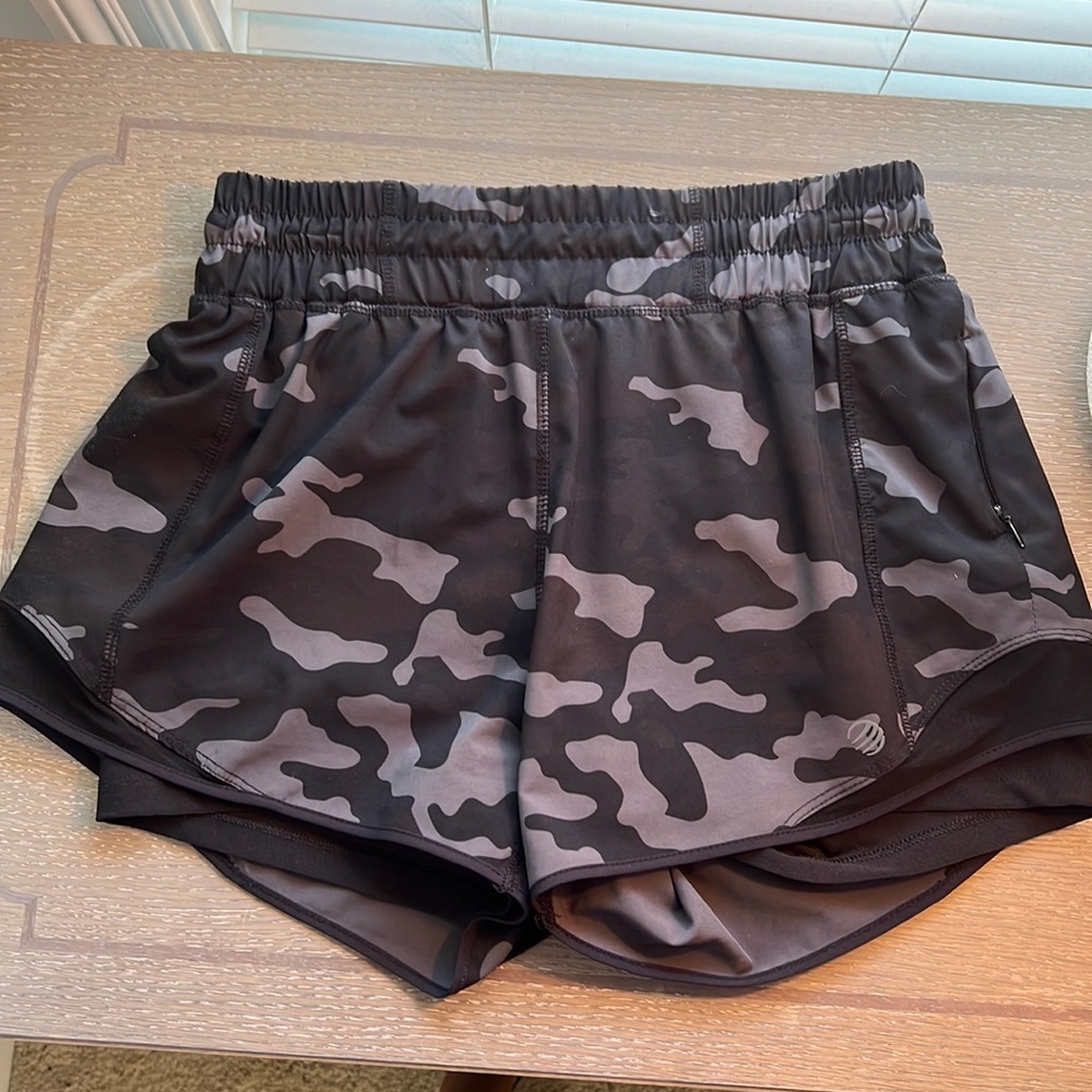 MPG  athletic shorts with liner